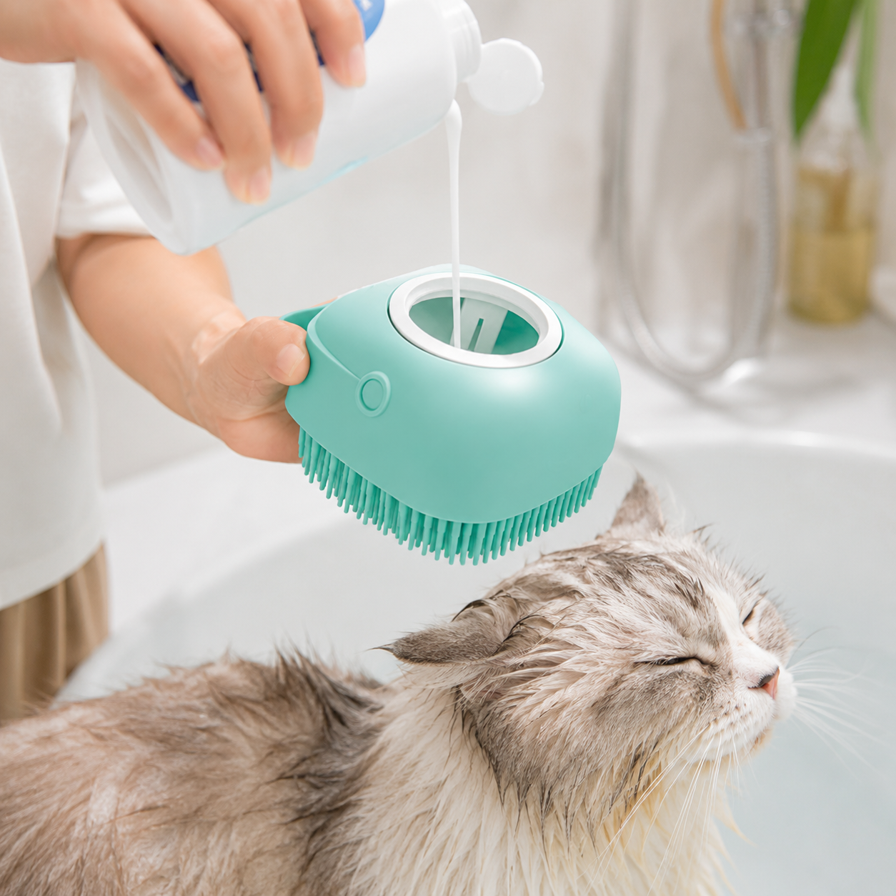Foaming Pet Bath Brush